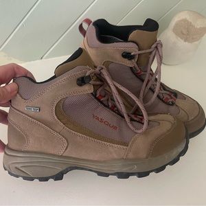 Vasque Women’s Hiking Boots, Size 8M